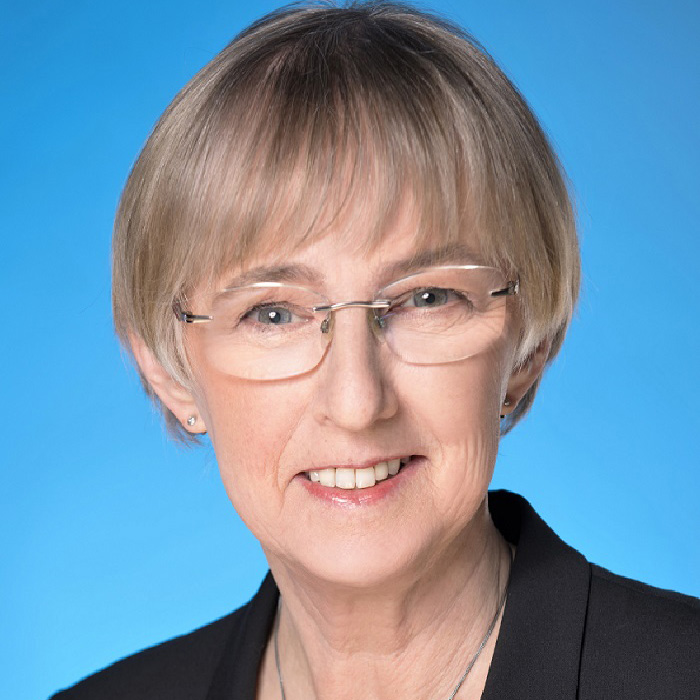  Heidi Exner